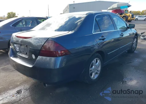 2006 Honda Accord Sdn 2.4 Ex/Ex from USA, damaged, VIN 1HGCM56726A093675